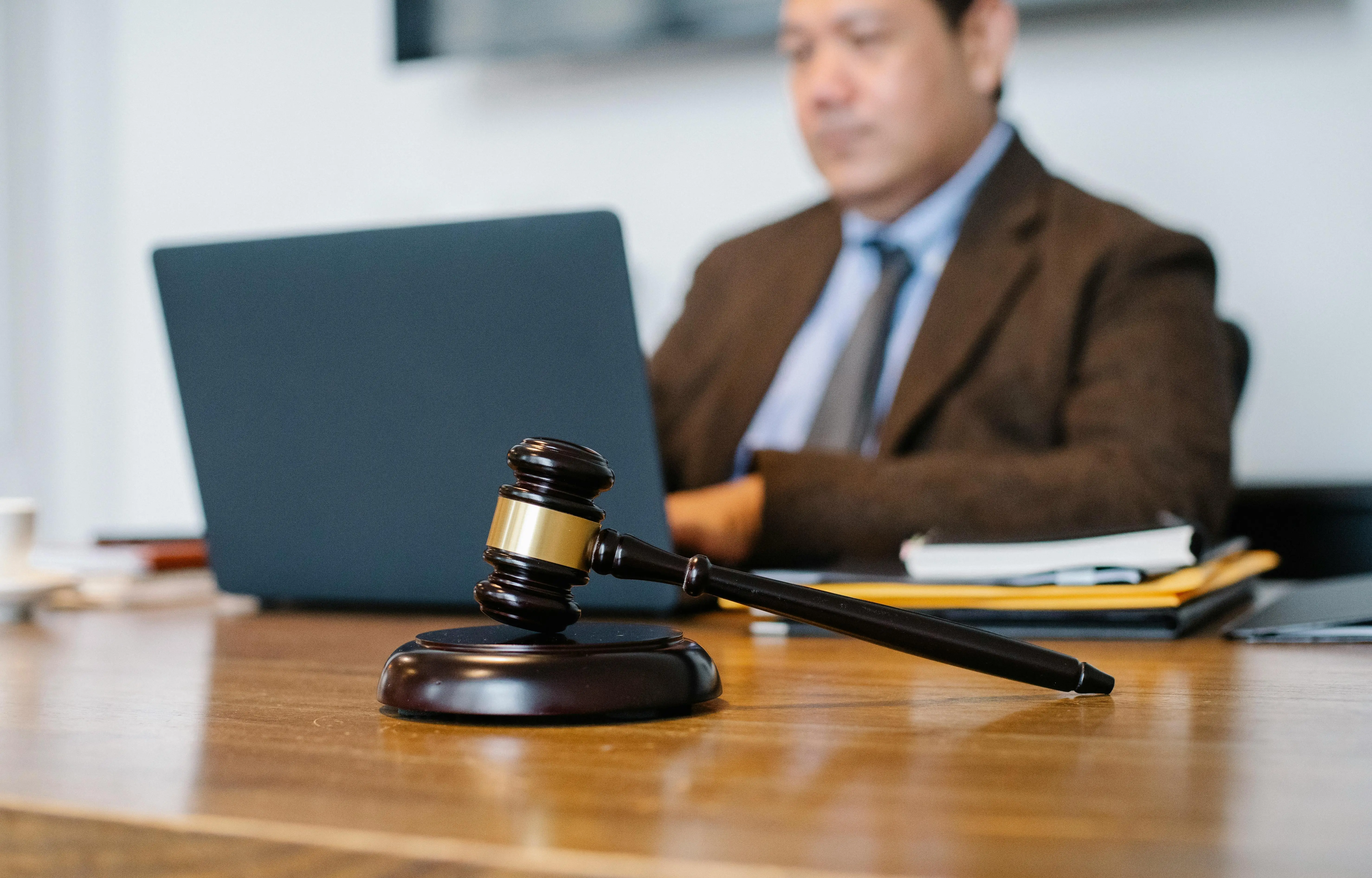 Panama lawyer reviewing foundation documents 2026